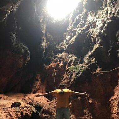 Taras-World-Meditatewithme_Cave