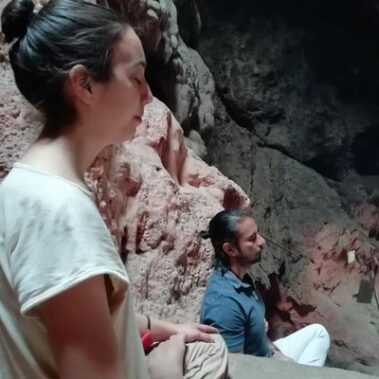 Taras-World-Meditatewithme_Cave12