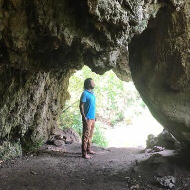 Taras-World-Meditatewithme_Waterfall